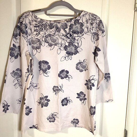 Talbots Women's 3/4 Sleeve Floral T-Shirt Top Size M Navy & White Scoop Neck - Picture 1 of 7